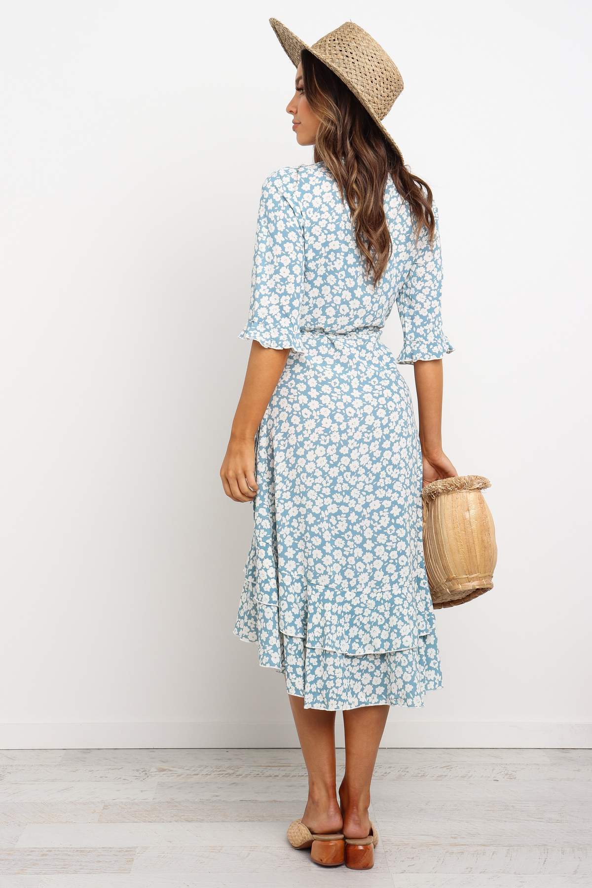 Floral V-neck Ruffled Short-sleeved Dress CD401