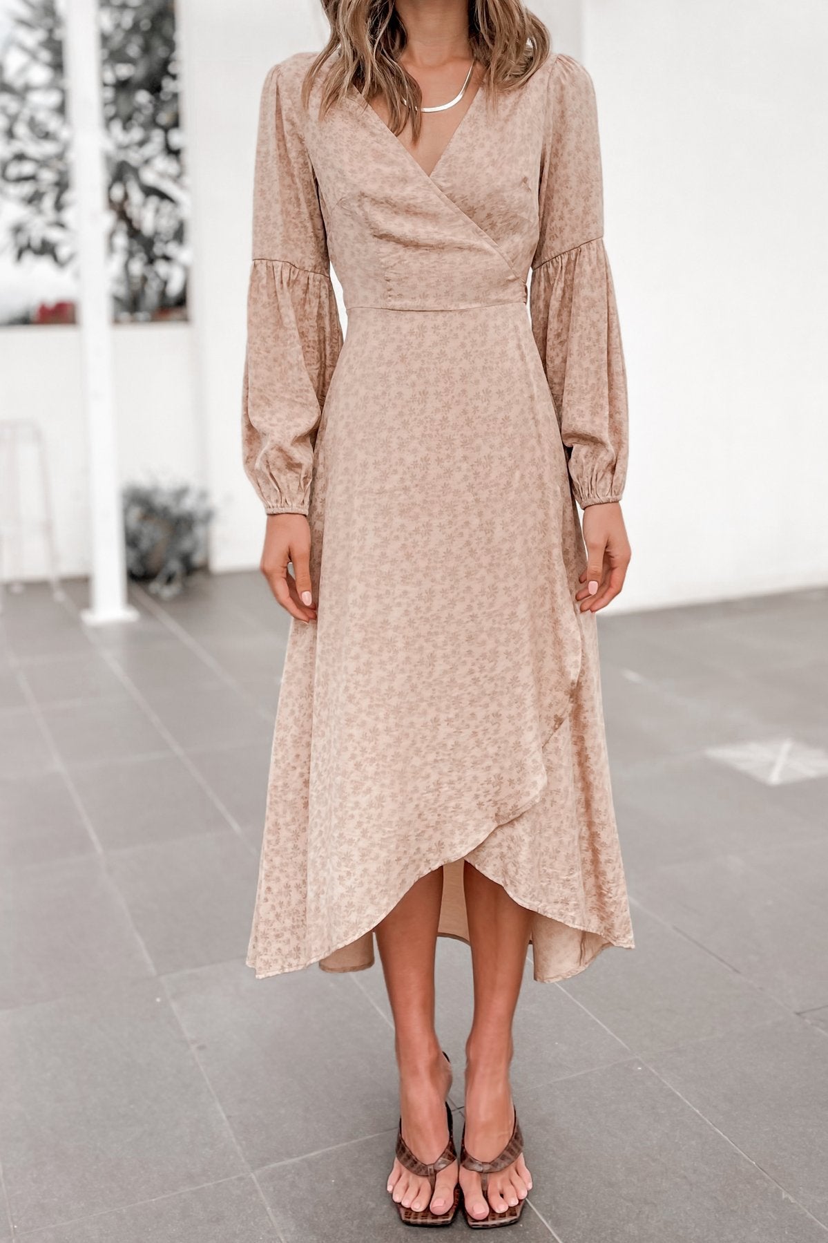 Printed Long Sleeved Pleated V-neck Large Swing Dress CD296