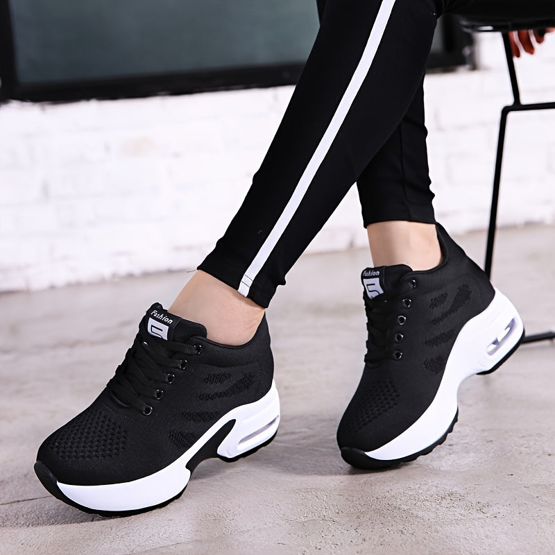 Women's Mesh Platform Low Top Lace Up Sneakers CD430