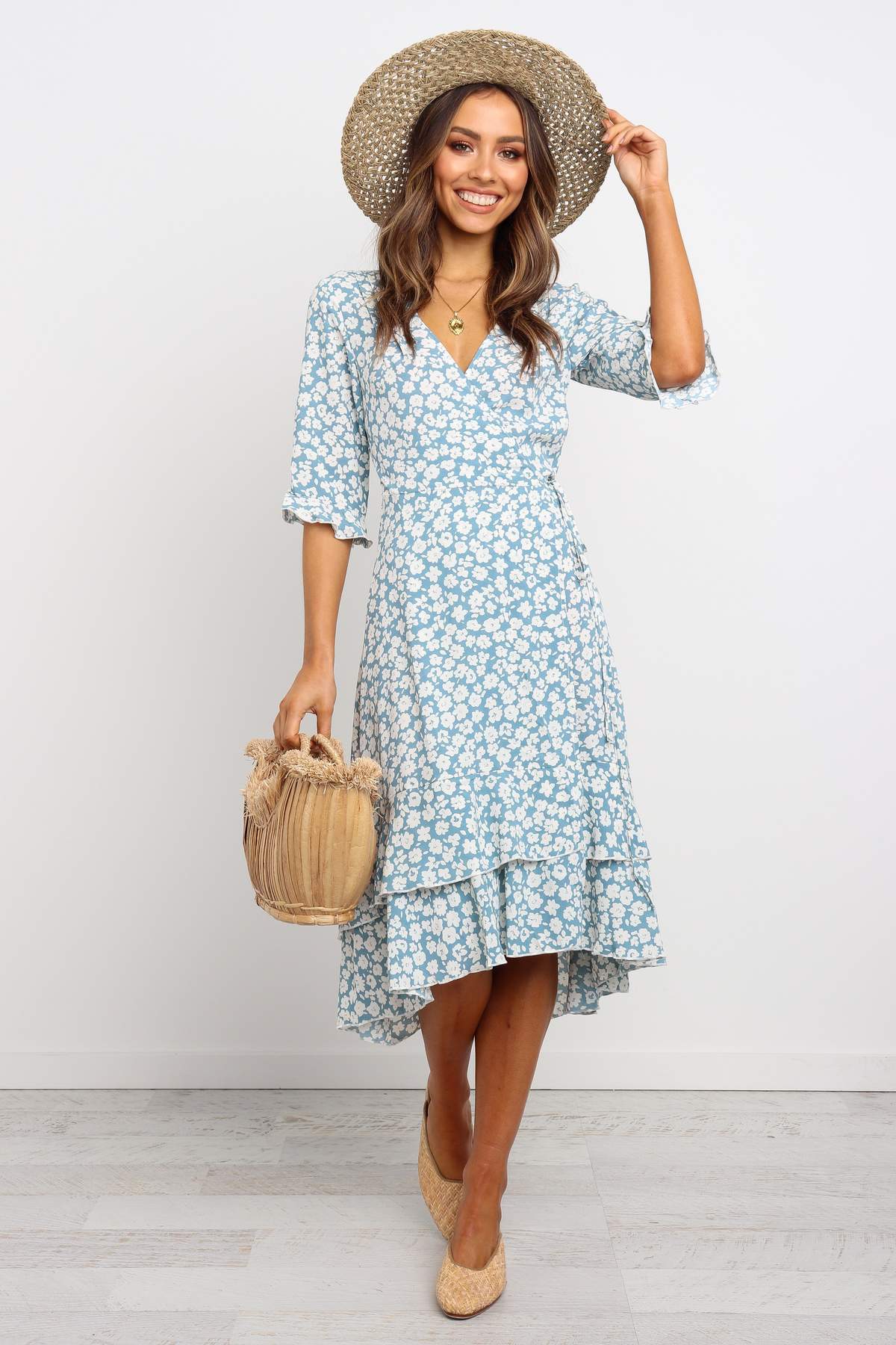 Floral V-neck Ruffled Short-sleeved Dress CD401