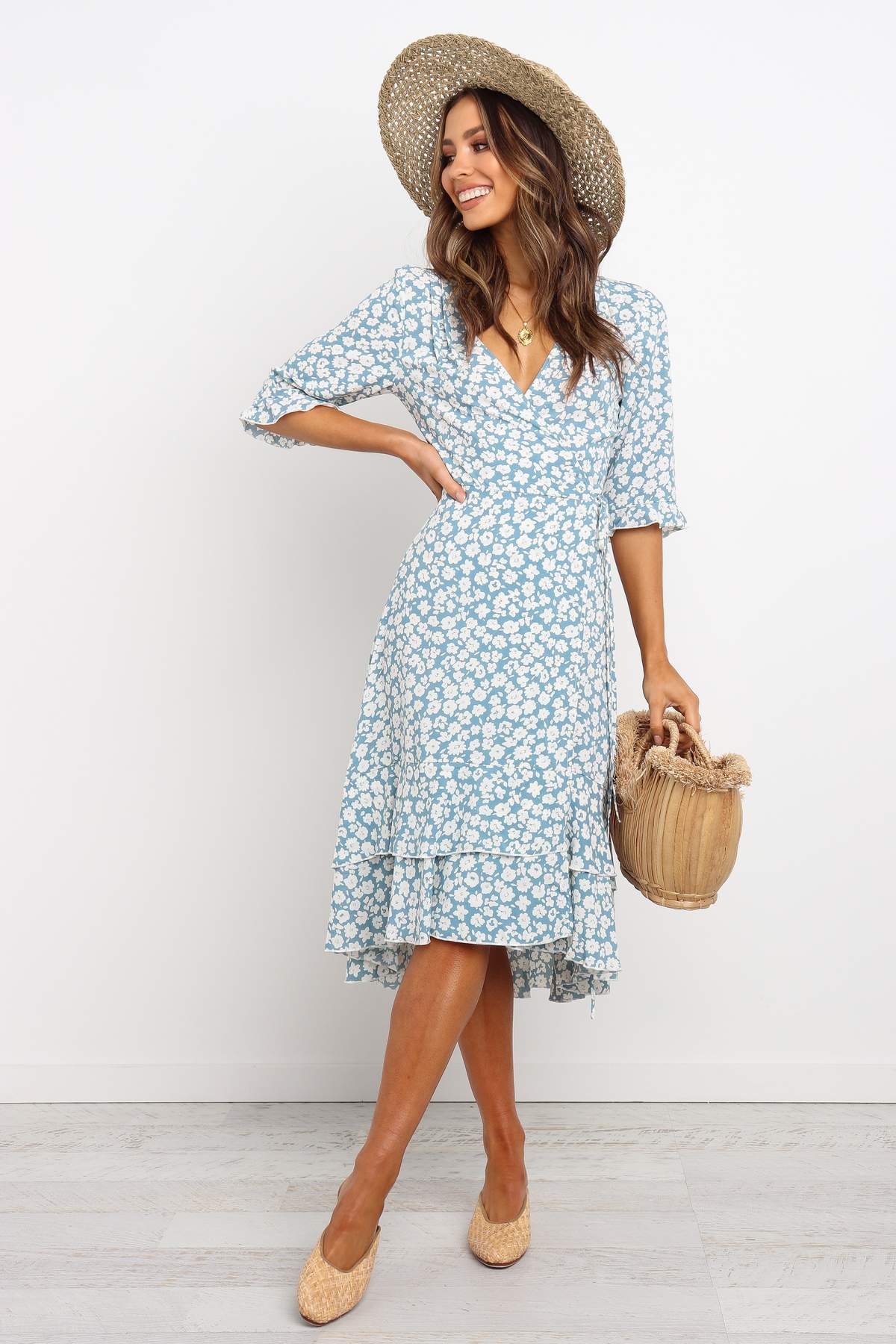 Floral V-neck Ruffled Short-sleeved Dress CD401