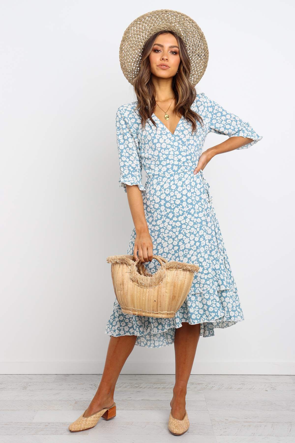 Floral V-neck Ruffled Short-sleeved Dress CD401