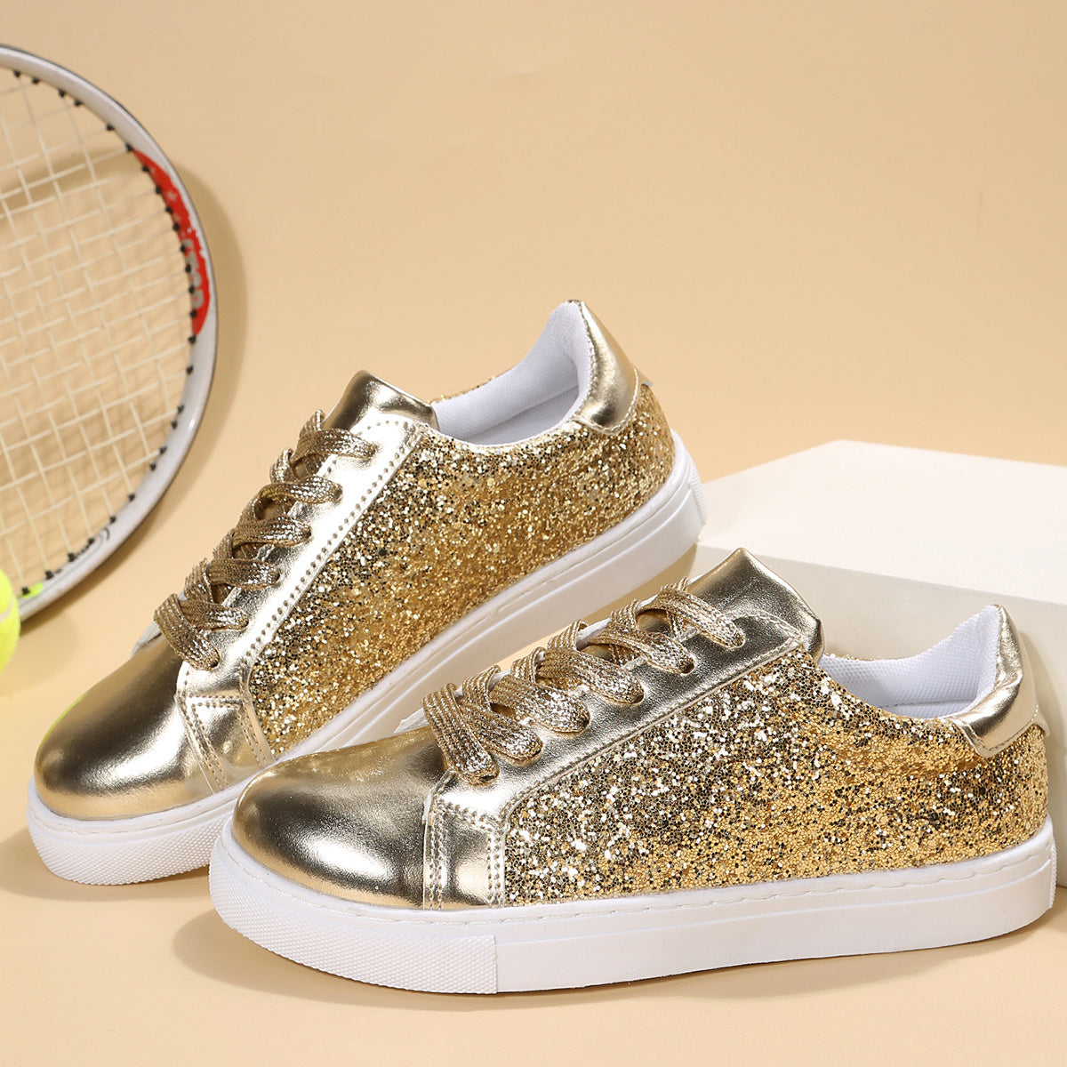 Women's Glitter Flat Lace Up Low Top Sneakers CD412