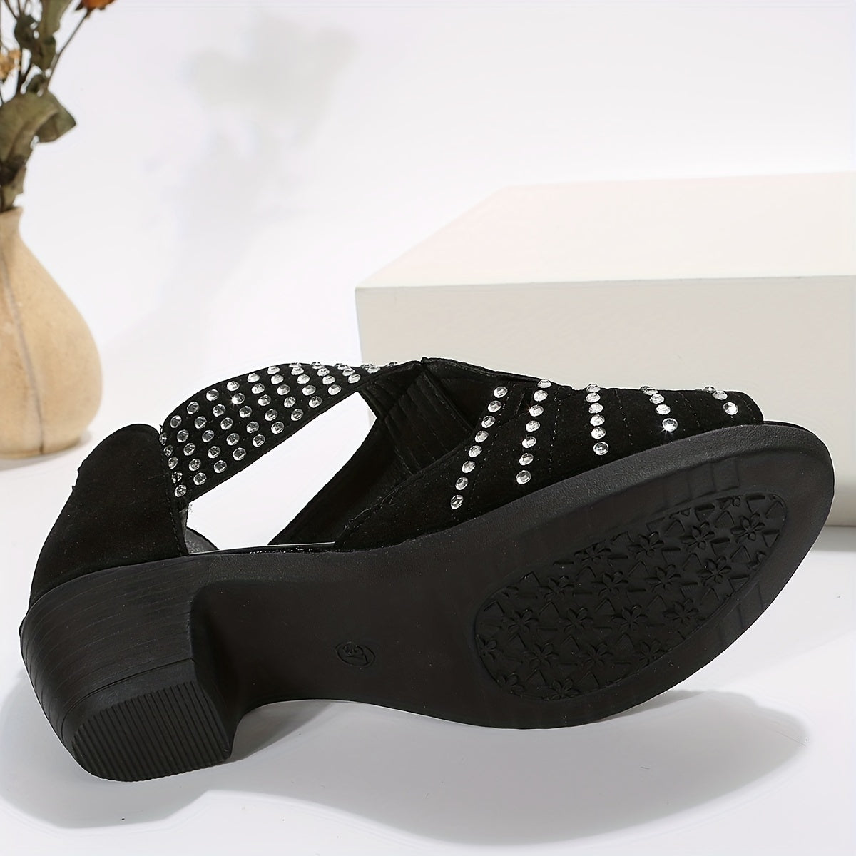 Rhinestone Decor Peep Toe Cross Strap Outdoor Sandals CD432