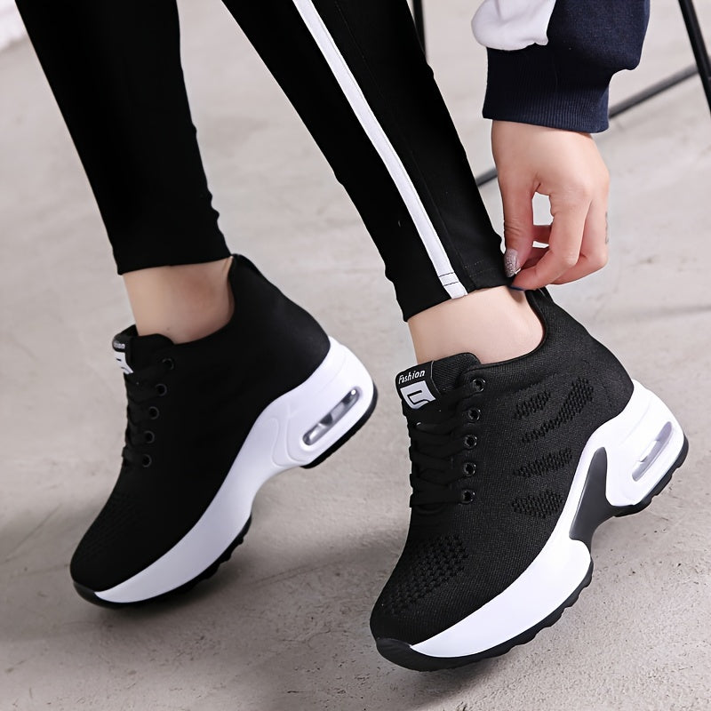Women's Mesh Platform Low Top Lace Up Sneakers CD430