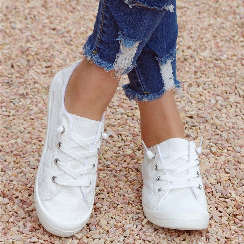 Women's Casual Lace Up Low Top Flat Sneakers White CD431