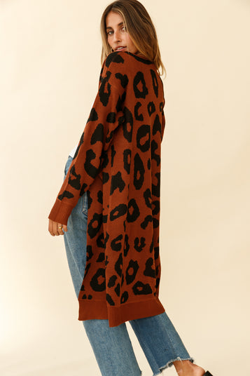LONGLINE POCKET KNIT CARDIGAN ANIMAL PRINT BROWN